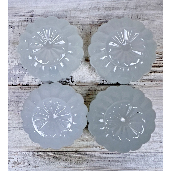 Vintage 1980s Frosted Glass Scalloped Mini Bowls Salt Cellars Candle Holders Set - Picture 2 of 6